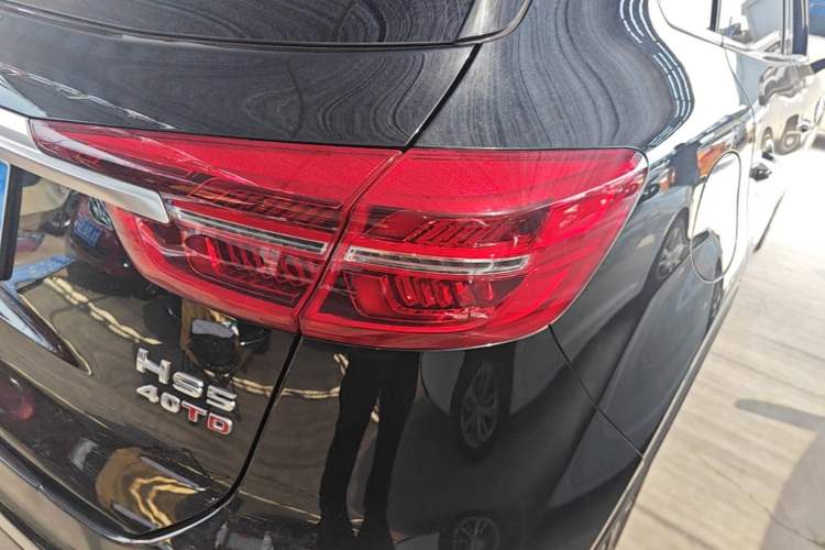 Used Hongqi HS5 2022 Facelifted Version 2.0T Smart Connect Flagship All-Wheel-Drive Edition Exterior 3