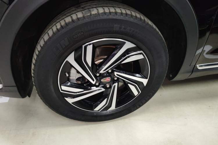 Used Hongqi HS5 2022 Revised Version 2.0T Smart Connect Flagship Edition Exterior 4