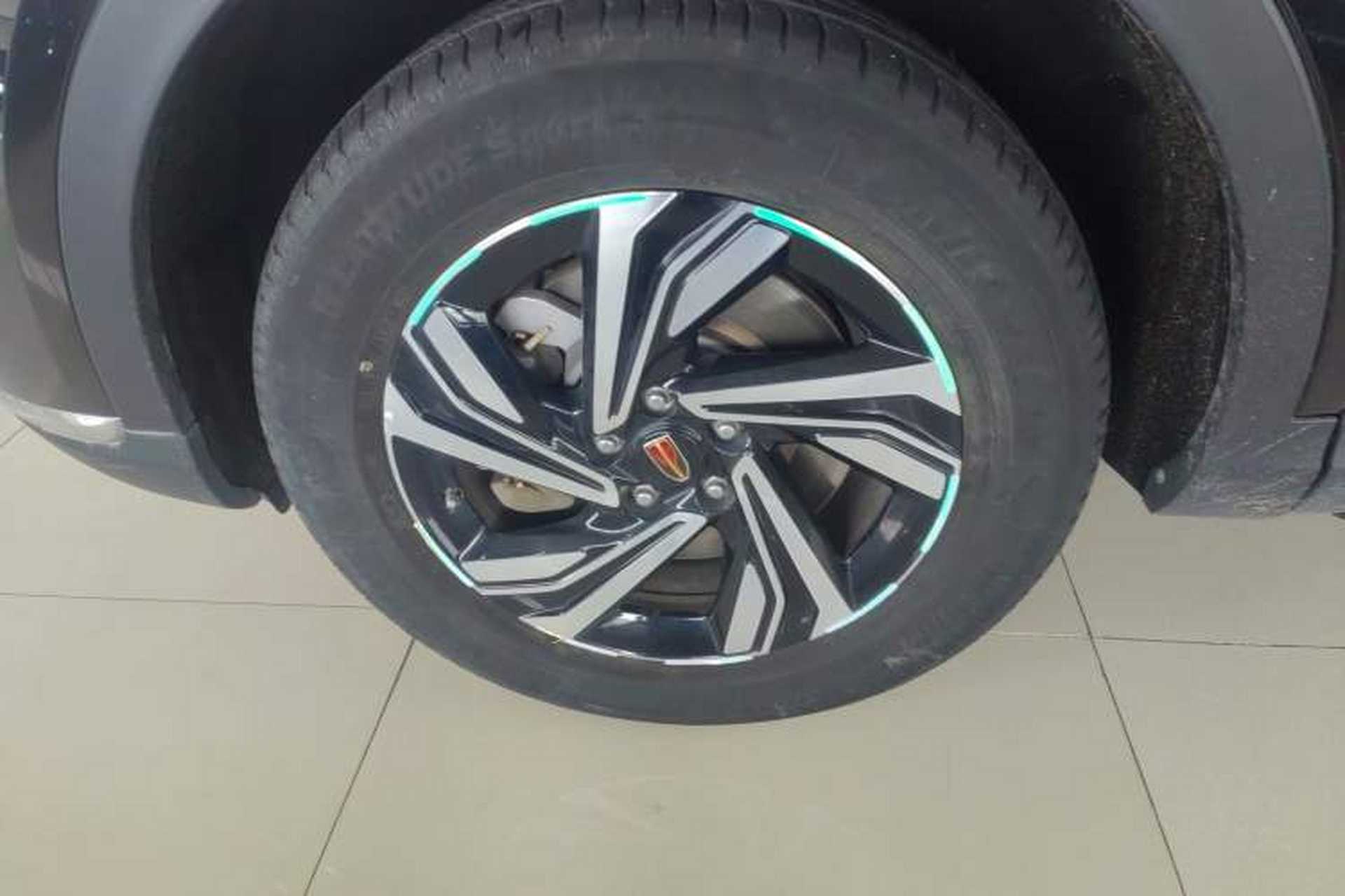 Used Hongqi HS5 2022 Revised Version 2.0T Smart Connect Flagship Edition Exterior 4