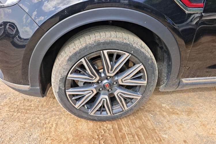 Used Hongqi HS5 2022 Facelifted Version 2.0T Smart Connect Flagship All-Wheel-Drive Edition Exterior 4