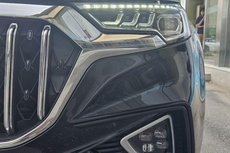 Used Hongqi HS5 2022 2.0T Smart Connect Flagship Edition Exterior 5