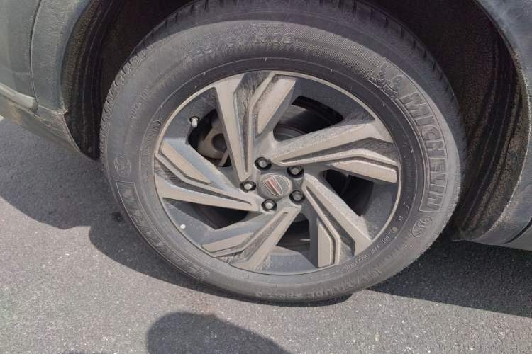 Used Hongqi HS5 2022 Revised Version 2.0T Smart Connect Flagship Edition Exterior 5