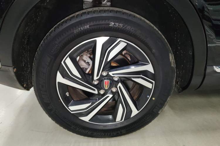 Used Hongqi HS5 2022 Revised Version 2.0T Smart Connect Flagship Edition Exterior 5
