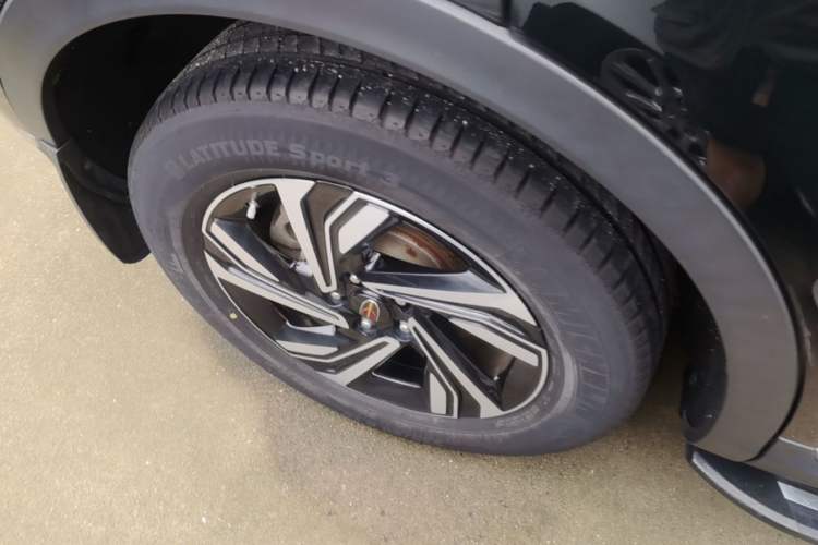 Used Hongqi HS5 2022 Revised Version 2.0T Smart Connect Flagship Edition Exterior 5