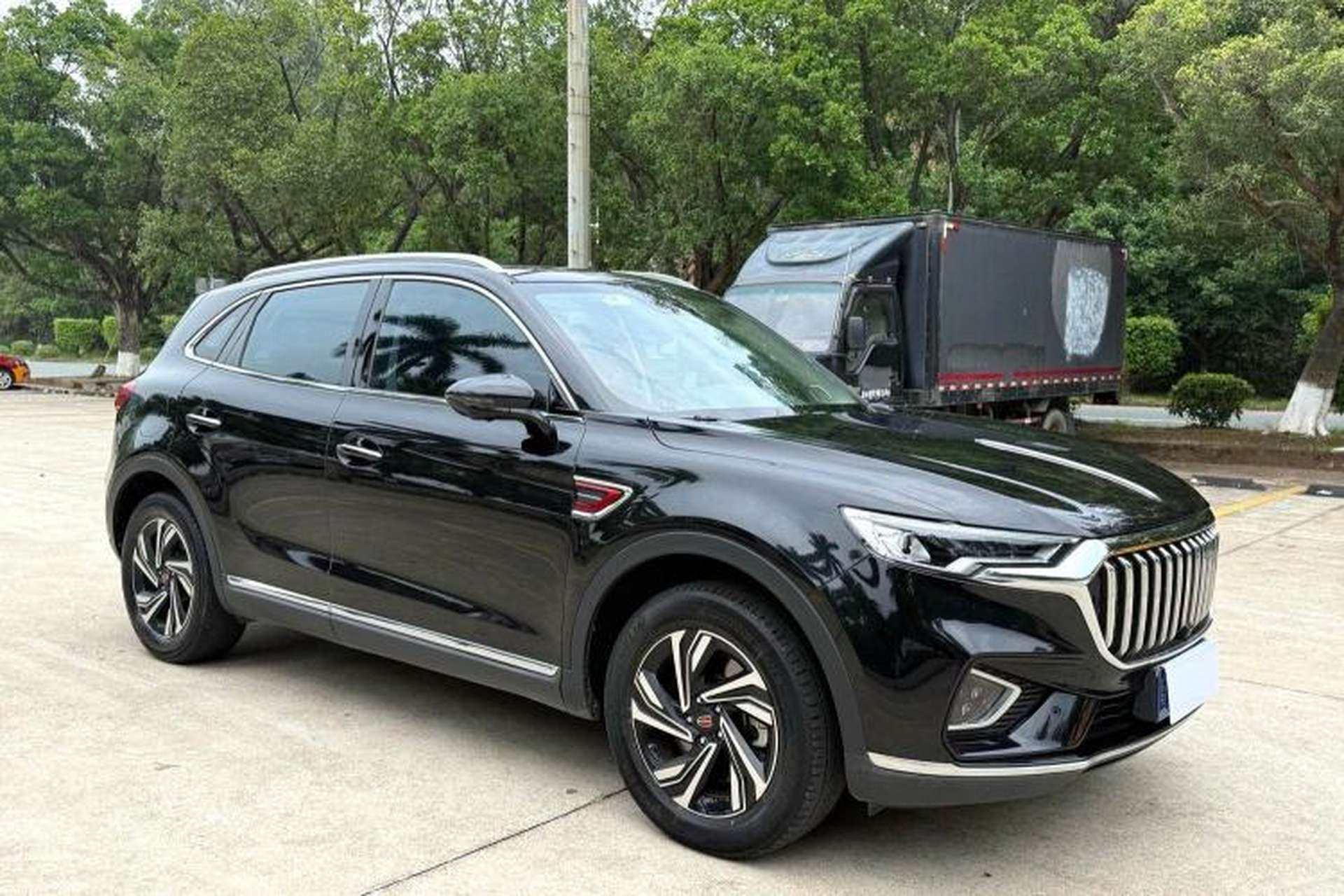 Used Hongqi HS5 2022 Revised Version 2.0T Smart Connect Flagship Edition Exterior 5