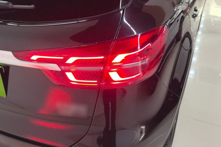 Used Hongqi HS5 2022 Facelifted Version 2.0T Smart Connect Flagship All-Wheel-Drive Edition Exterior 6