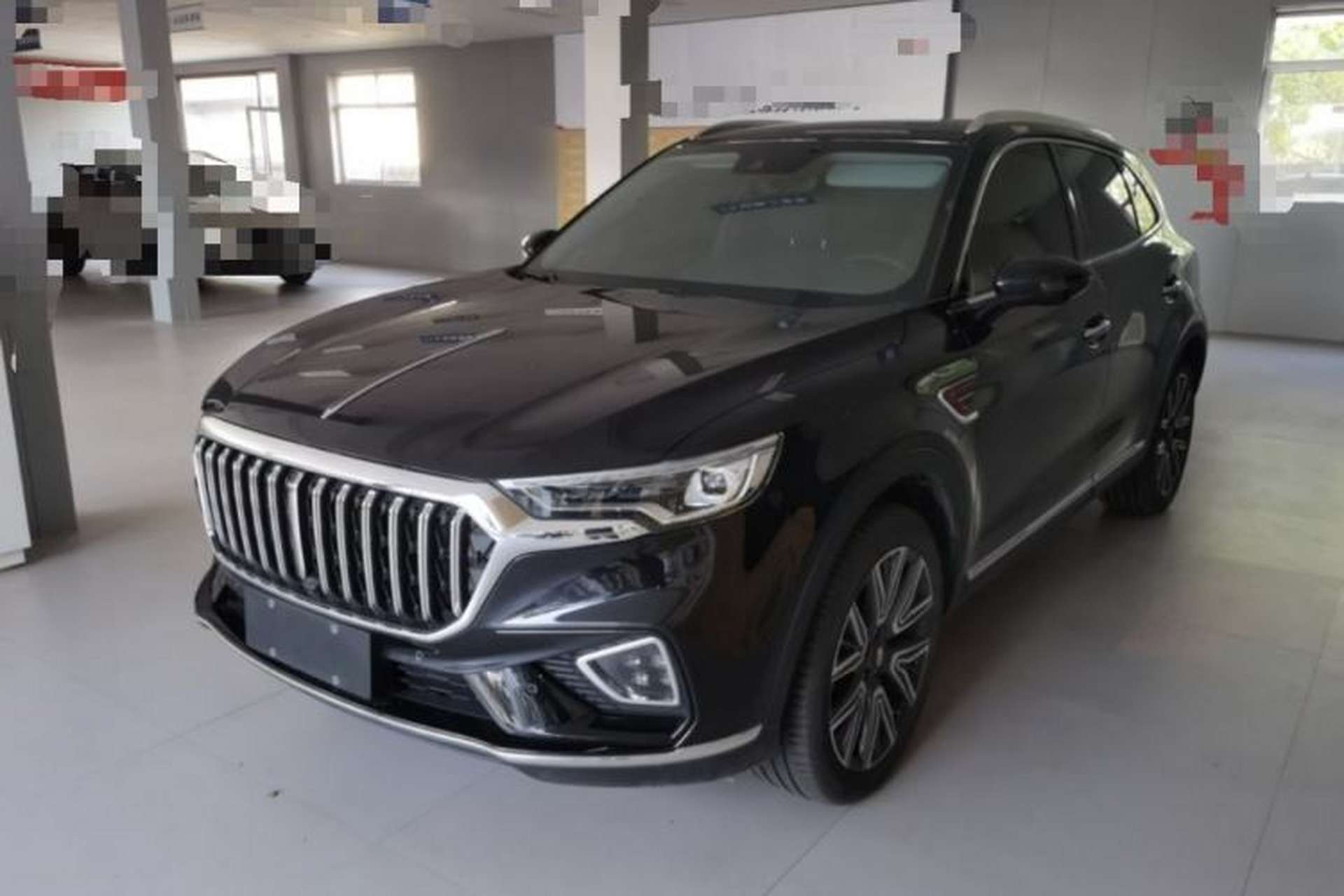Used Hongqi HS5 2022 Facelifted Version 2.0T Smart Connect Flagship All-Wheel-Drive Edition Front Left 45 Deg