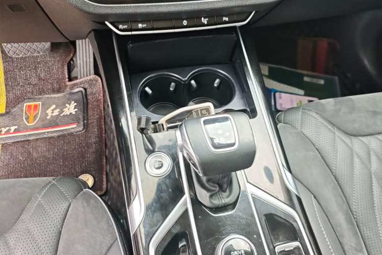 Used Hongqi HS5 2022 Revised Version 2.0T Smart Connect Flagship Edition Gear Lever