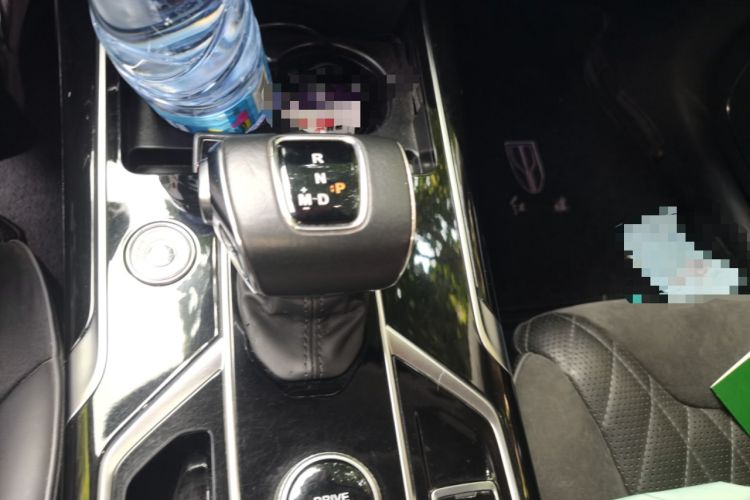 Used Hongqi HS5 2022 2.0T Smart Connect Flagship All-Wheel-Drive Version Gear Lever