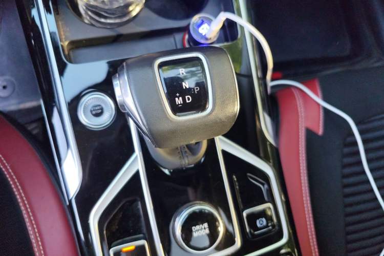 Used Hongqi HS5 2022 2.0T Smart Connect Flagship Edition Gear Lever