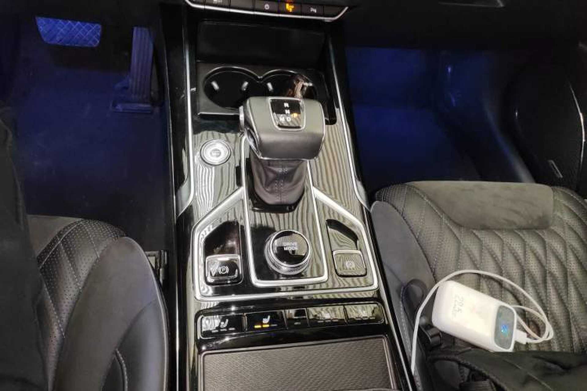 Used Hongqi HS5 2022 Revised Version 2.0T Smart Connect Flagship Edition Gear Lever