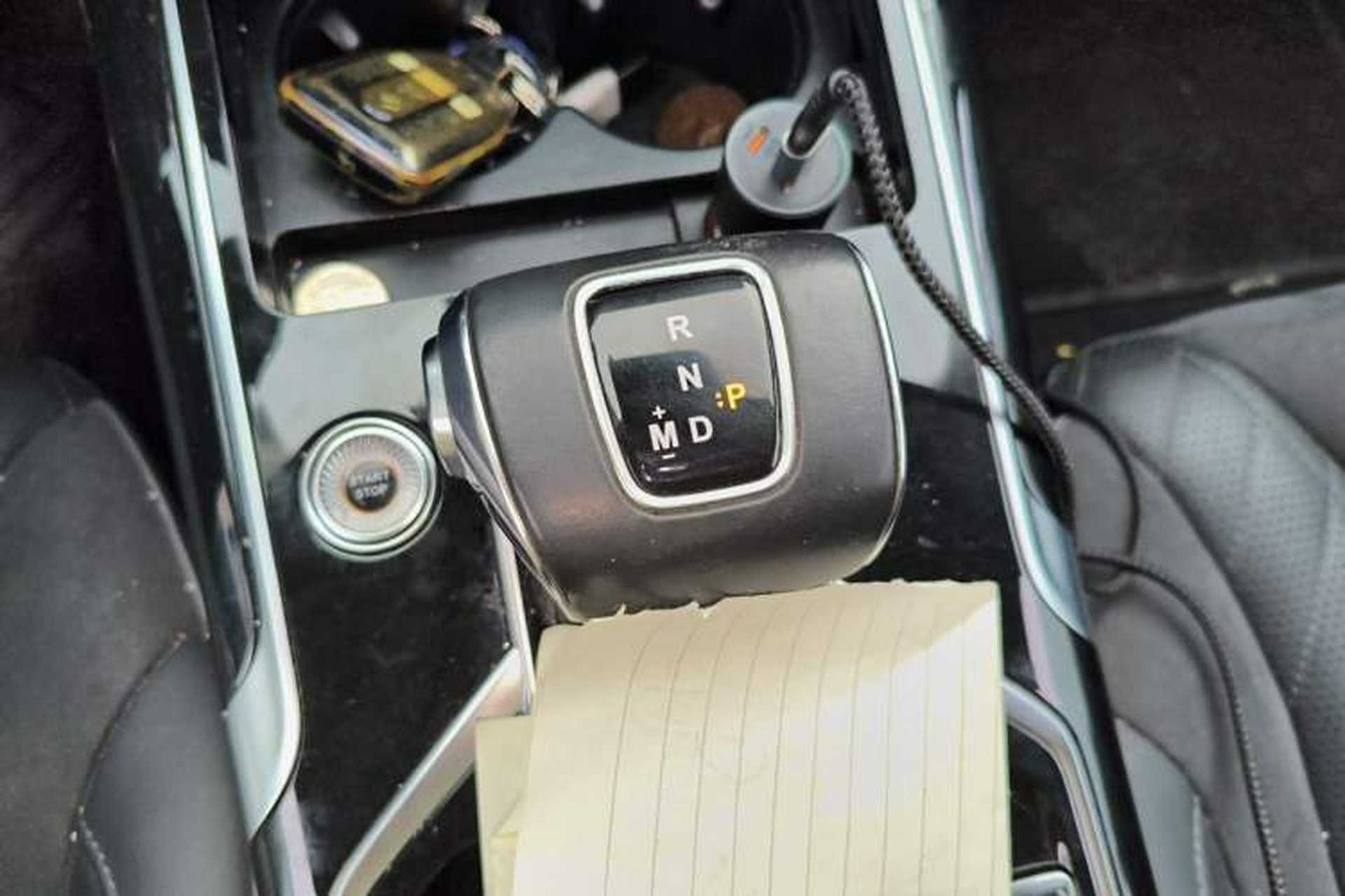 Used Hongqi HS5 2022 Revised Version 2.0T Smart Connect Flagship Edition Gear Lever