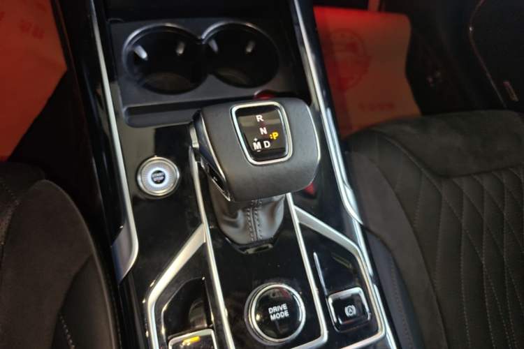 Used Hongqi HS5 2022 Revised Version 2.0T Smart Connect Flagship Edition Gear Lever