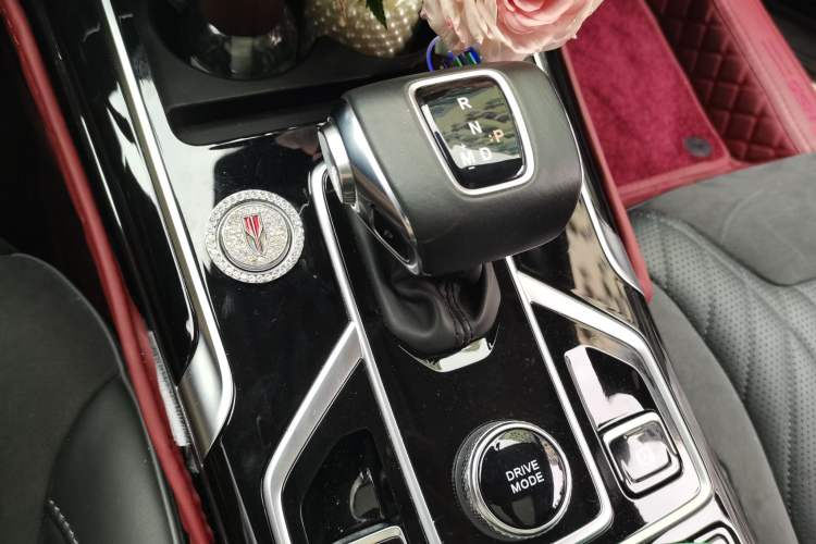 Used Hongqi HS5 2022 Revised Version 2.0T Smart Connect Flagship Edition Gear Lever