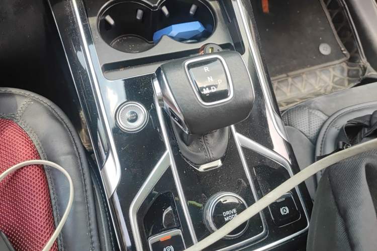 Used Hongqi HS5 2022 2.0T Smart Connect Flagship Edition Gear Lever