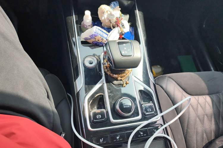 Used Hongqi HS5 2022 2.0T Smart Connect Flagship Edition Gear Lever