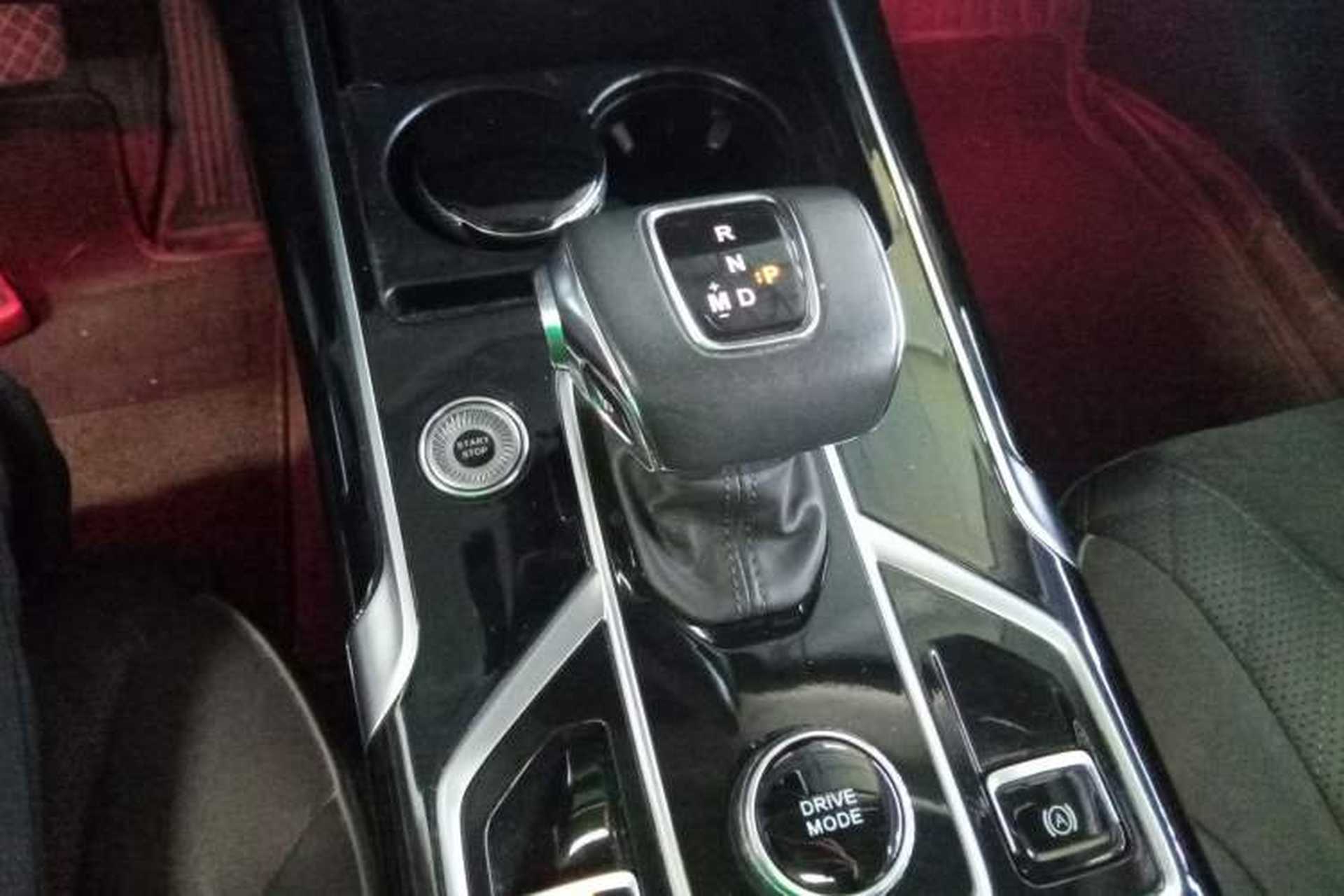 Used Hongqi HS5 2022 Revised Version 2.0T Smart Connect Flagship Edition Gear Lever