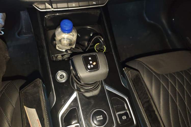 Used Hongqi HS5 2022 Revised Version 2.0T Smart Connect Flagship Edition Gear Lever
