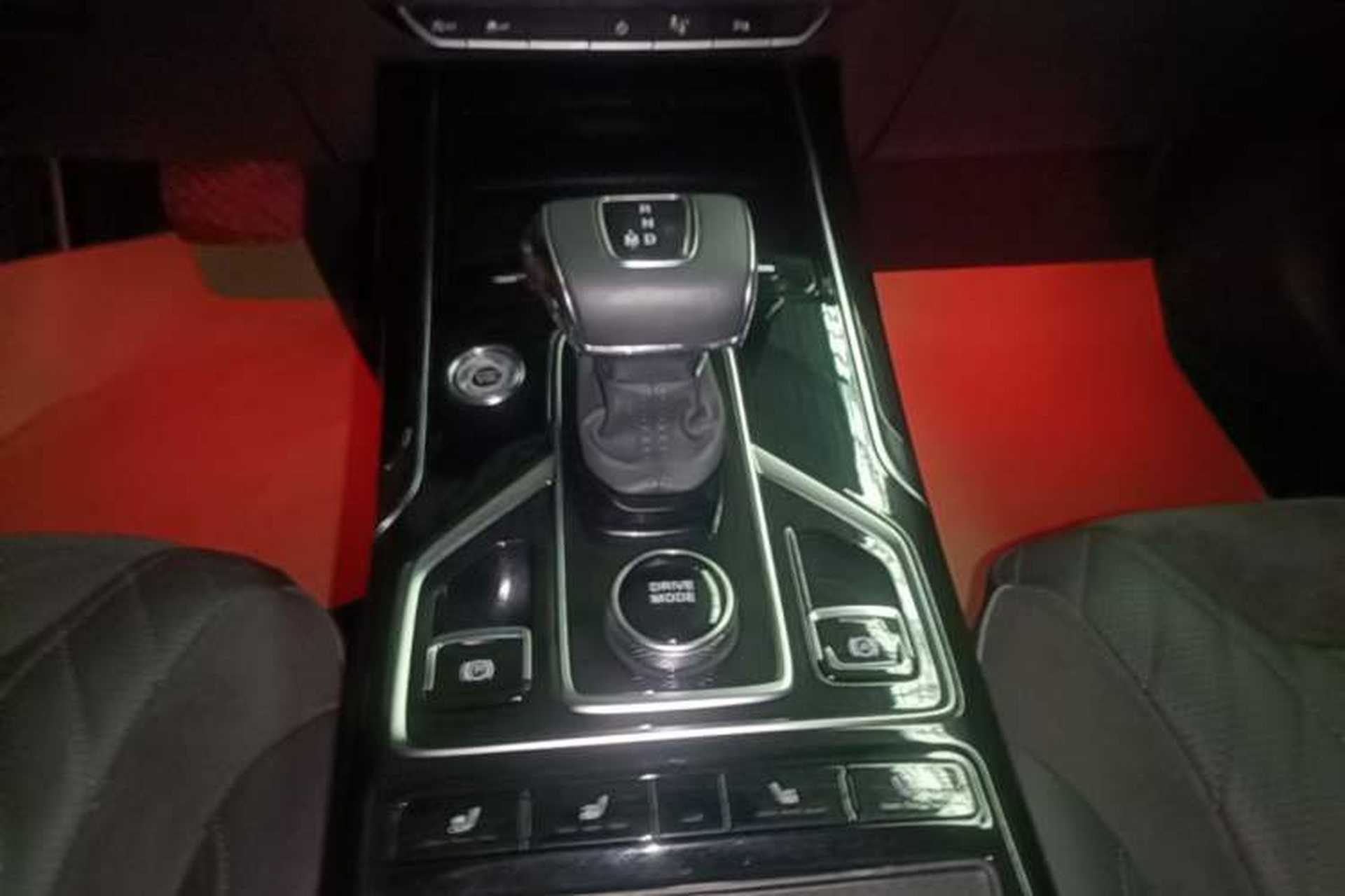 Used Hongqi HS5 2022 Revised Version 2.0T Smart Connect Flagship Edition Gear Lever