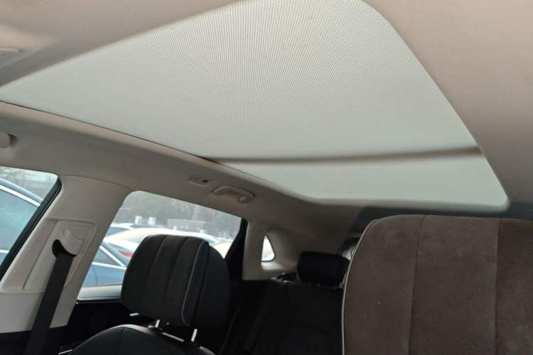 Used Hongqi HS5 2022 Revised Version 2.0T Smart Connect Flagship Edition Headliner