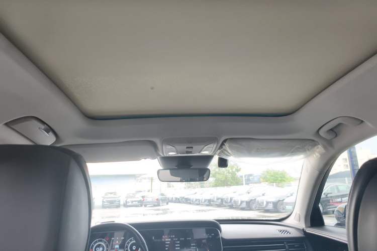 Used Hongqi HS5 2022 Revised Version 2.0T Smart Connect Flagship Edition Headliner