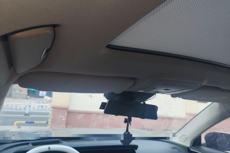 Used Hongqi HS5 2022 Facelifted Version 2.0T Smart Connect Flagship All-Wheel-Drive Edition Headliner
