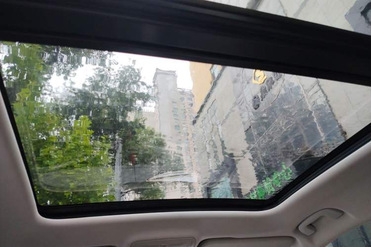 Used Hongqi HS5 2022 Revised Version 2.0T Smart Connect Flagship Edition Headliner