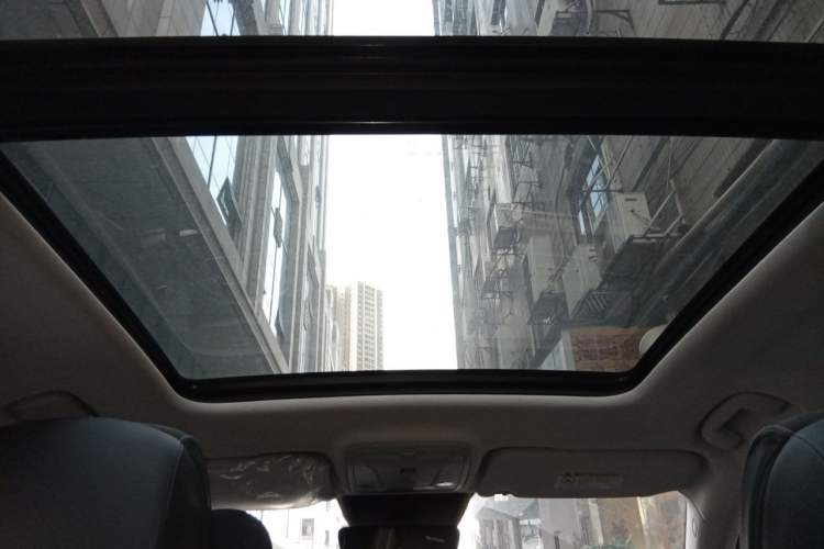 Used Hongqi HS5 2022 Revised Version 2.0T Smart Connect Flagship Edition Headliner