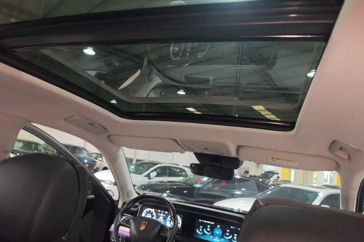 Used Hongqi HS5 2022 Revised Version 2.0T Smart Connect Flagship Edition Headliner