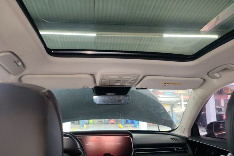 Used Hongqi HS5 2022 Facelifted Version 2.0T Smart Connect Flagship All-Wheel-Drive Edition Headliner
