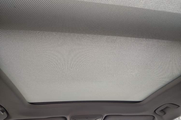 Used Hongqi HS5 2022 Facelifted Version 2.0T Smart Connect Flagship All-Wheel-Drive Edition Headliner