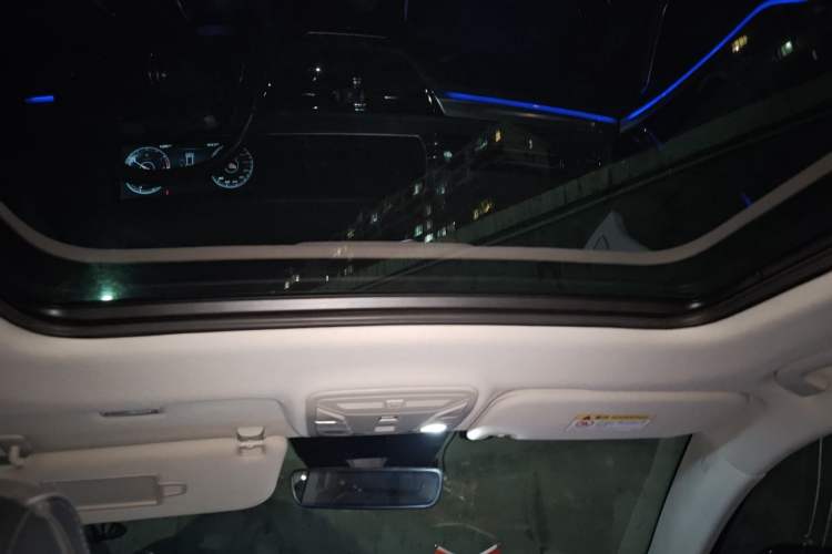 Used Hongqi HS5 2022 Revised Version 2.0T Smart Connect Flagship Edition Headliner