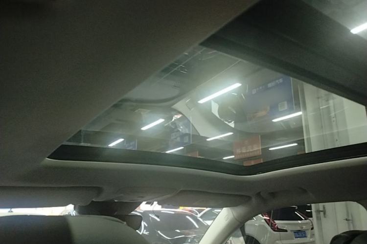 Used Hongqi HS5 2022 Revised Version 2.0T Smart Connect Flagship Edition Headliner