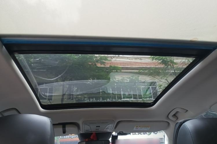 Used Hongqi HS5 2022 Facelifted Version 2.0T Smart Connect Flagship All-Wheel-Drive Edition Headliner