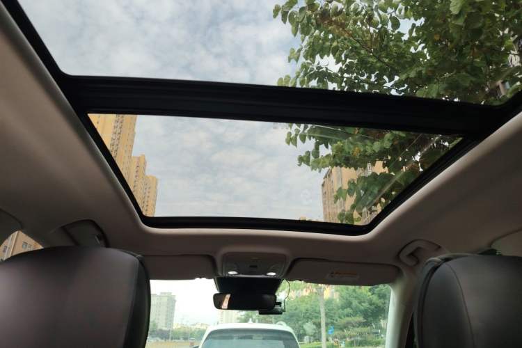 Used Hongqi HS5 2022 Revised Version 2.0T Smart Connect Flagship Edition Headliner