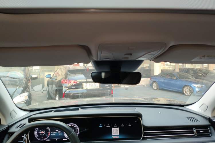 Used Hongqi HS5 2022 Facelifted Version 2.0T Smart Connect Flagship All-Wheel-Drive Edition Headliner