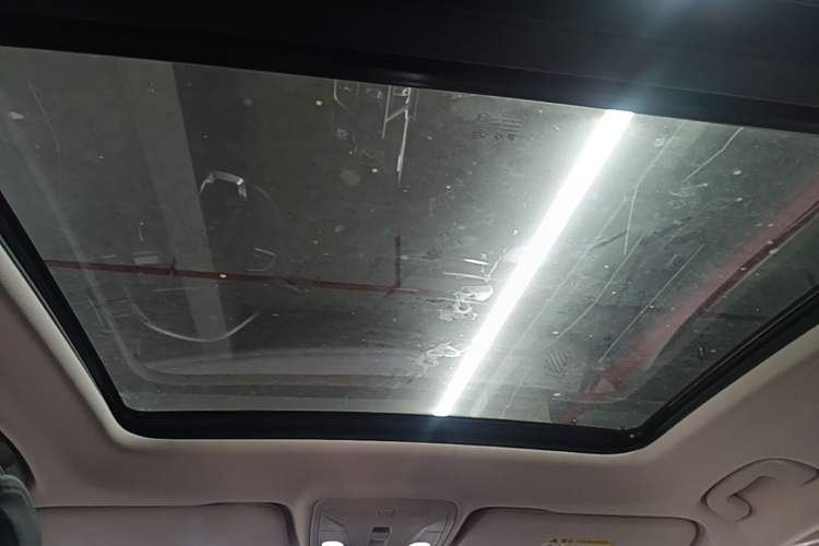 Used Hongqi HS5 2022 Revised Version 2.0T Smart Connect Flagship Edition Headliner