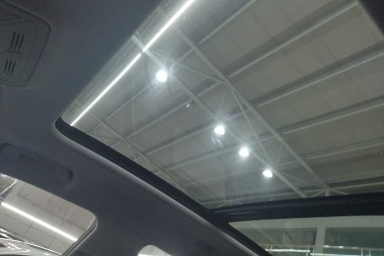 Used Hongqi HS5 2022 Revised Version 2.0T Smart Connect Flagship Edition Headliner