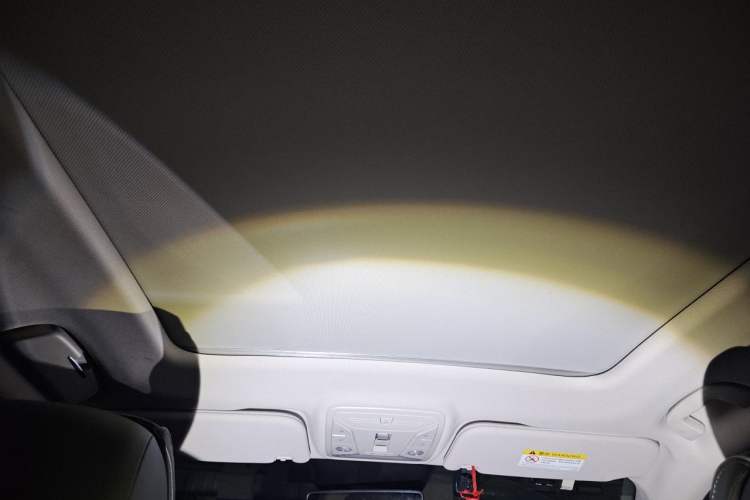 Used Hongqi HS5 2022 Revised Version 2.0T Smart Connect Flagship Edition Headliner