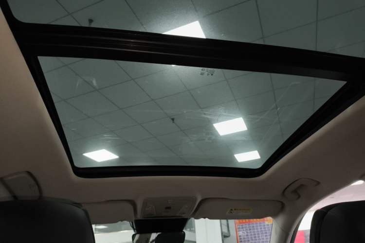 Used Hongqi HS5 2022 Revised Version 2.0T Smart Connect Flagship Edition Headliner