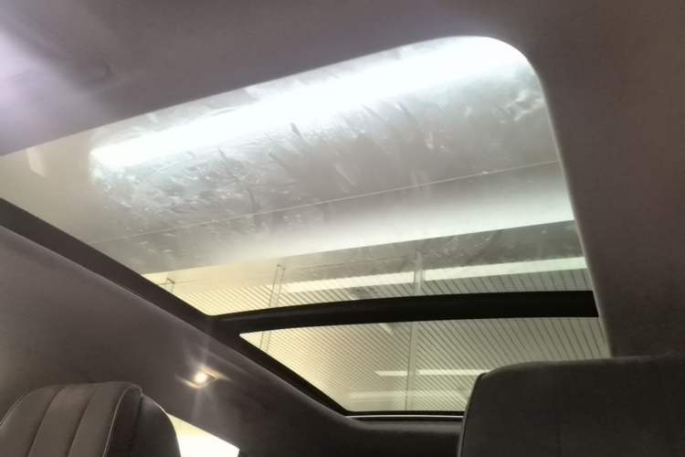 Used Hongqi HS5 2022 Revised Version 2.0T Smart Connect Flagship Edition Headliner