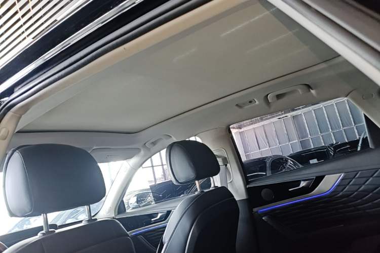 Used Hongqi HS5 2022 Revised Version 2.0T Smart Connect Flagship Edition Headliner