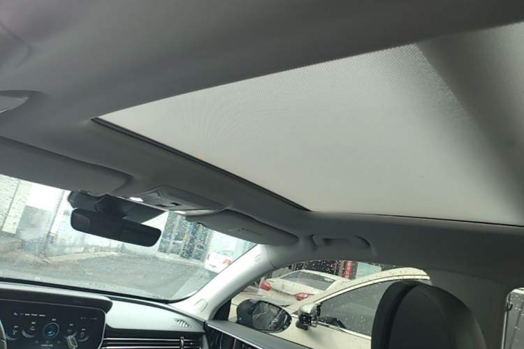 Used Hongqi HS5 2022 Revised Version 2.0T Smart Connect Flagship Edition Headliner