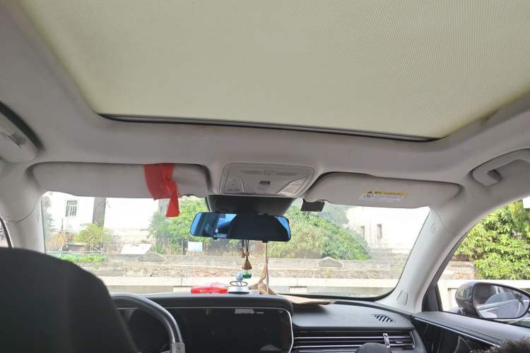 Used Hongqi HS5 2022 Revised Version 2.0T Smart Connect Flagship Edition Headliner