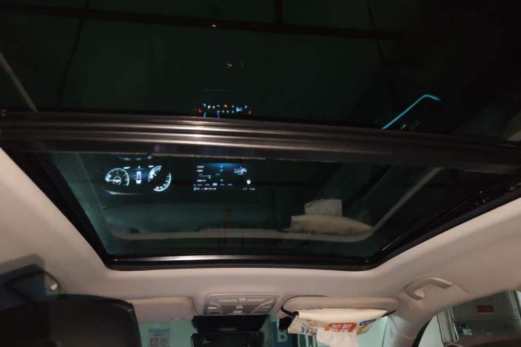 Used Hongqi HS5 2022 Revised Version 2.0T Smart Connect Flagship Edition Headliner
