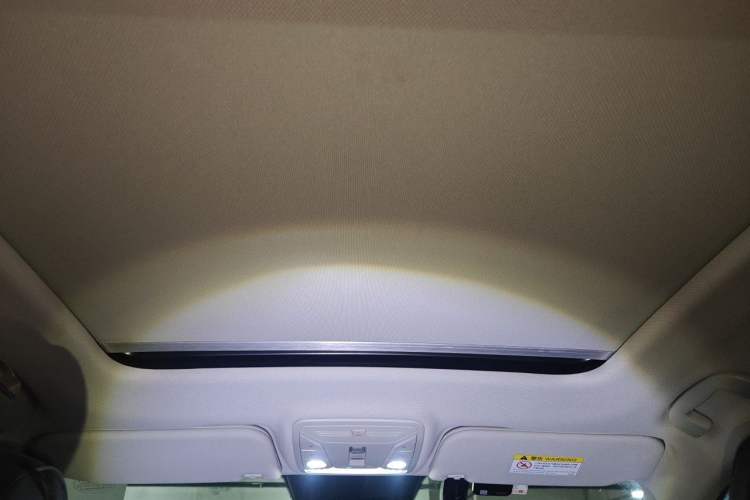 Used Hongqi HS5 2022 Revised Version 2.0T Smart Connect Flagship Edition Headliner