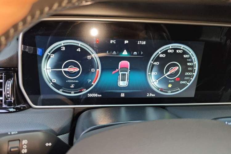 Used Hongqi HS5 2022 Revised Version 2.0T Smart Connect Flagship Edition Instrument Cluster
