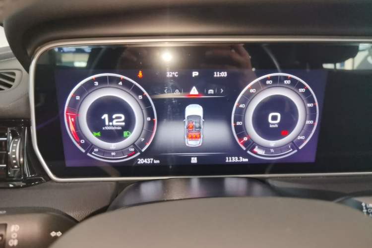 Used Hongqi HS5 2022 Revised Version 2.0T Smart Connect Flagship Edition Instrument Cluster