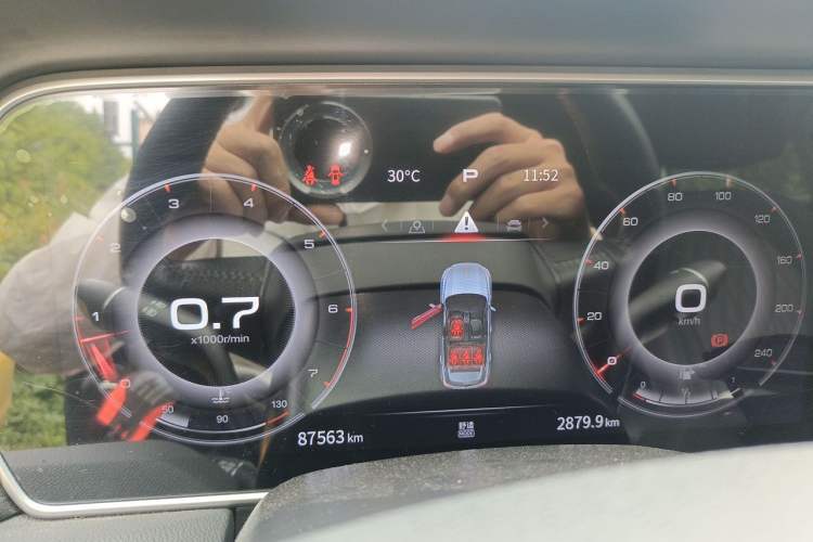 Used Hongqi HS5 2022 Revised Version 2.0T Smart Connect Flagship Edition Instrument Cluster
