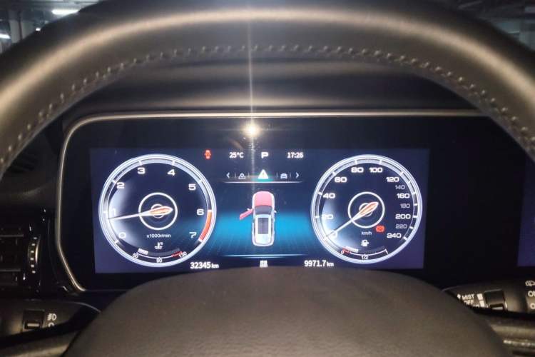 Used Hongqi HS5 2022 Revised Version 2.0T Smart Connect Flagship Edition Instrument Cluster